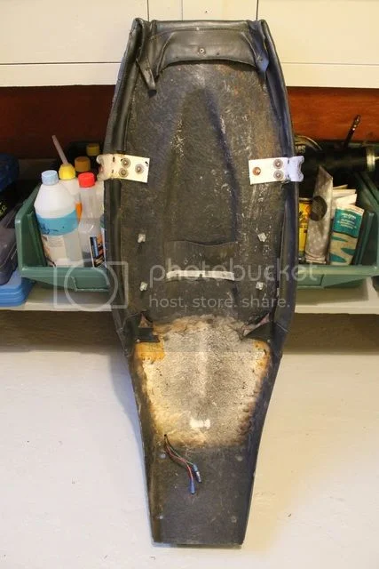 Dunstall fairing / tank / seat / fender -question