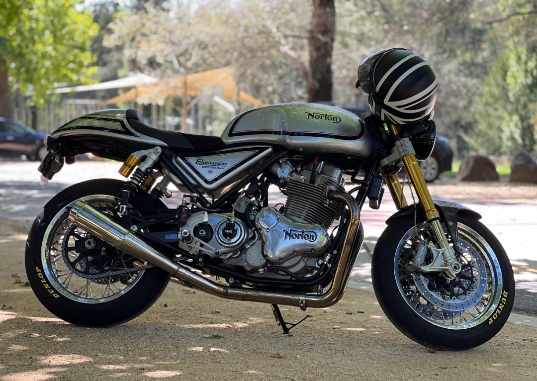 Pictures of your Norton 961