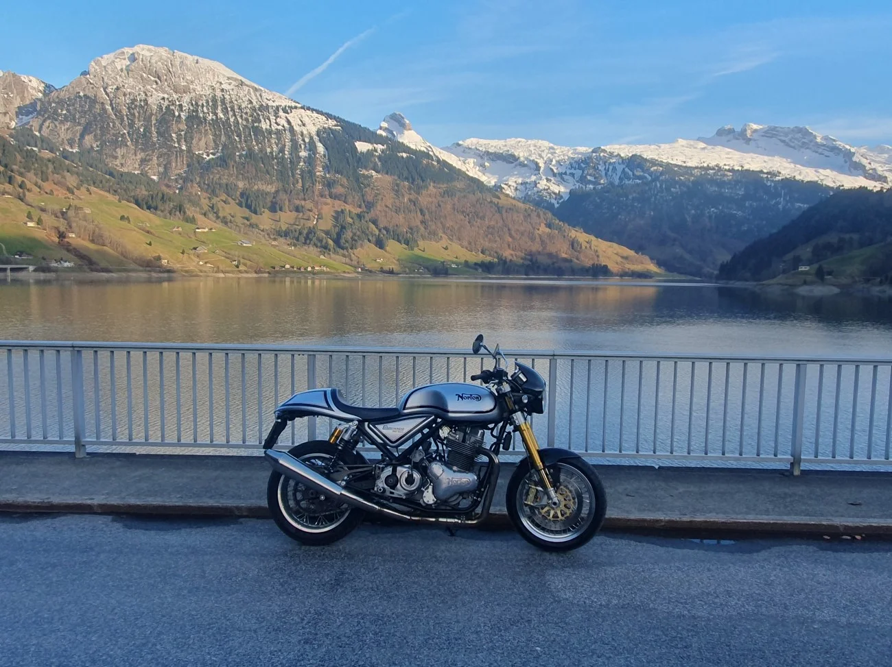 Pictures of your Norton 961