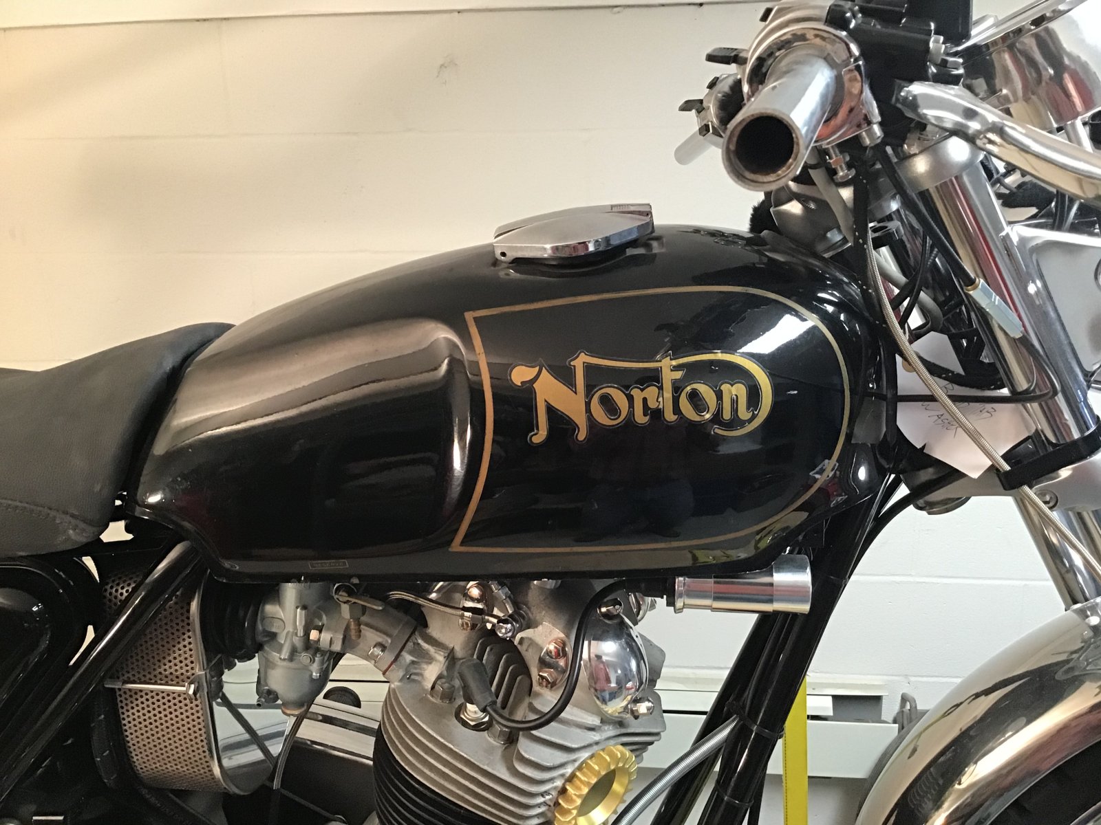 Roadster Tank D stripe? | Access Norton