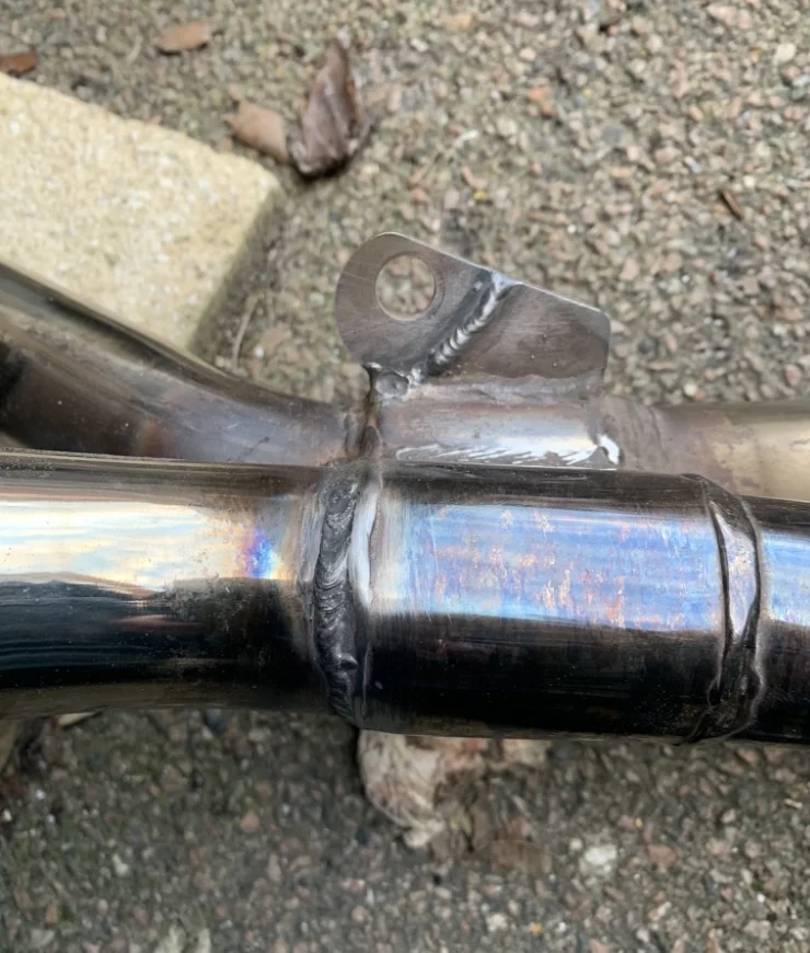 961 Sport: exhaust mount HELP