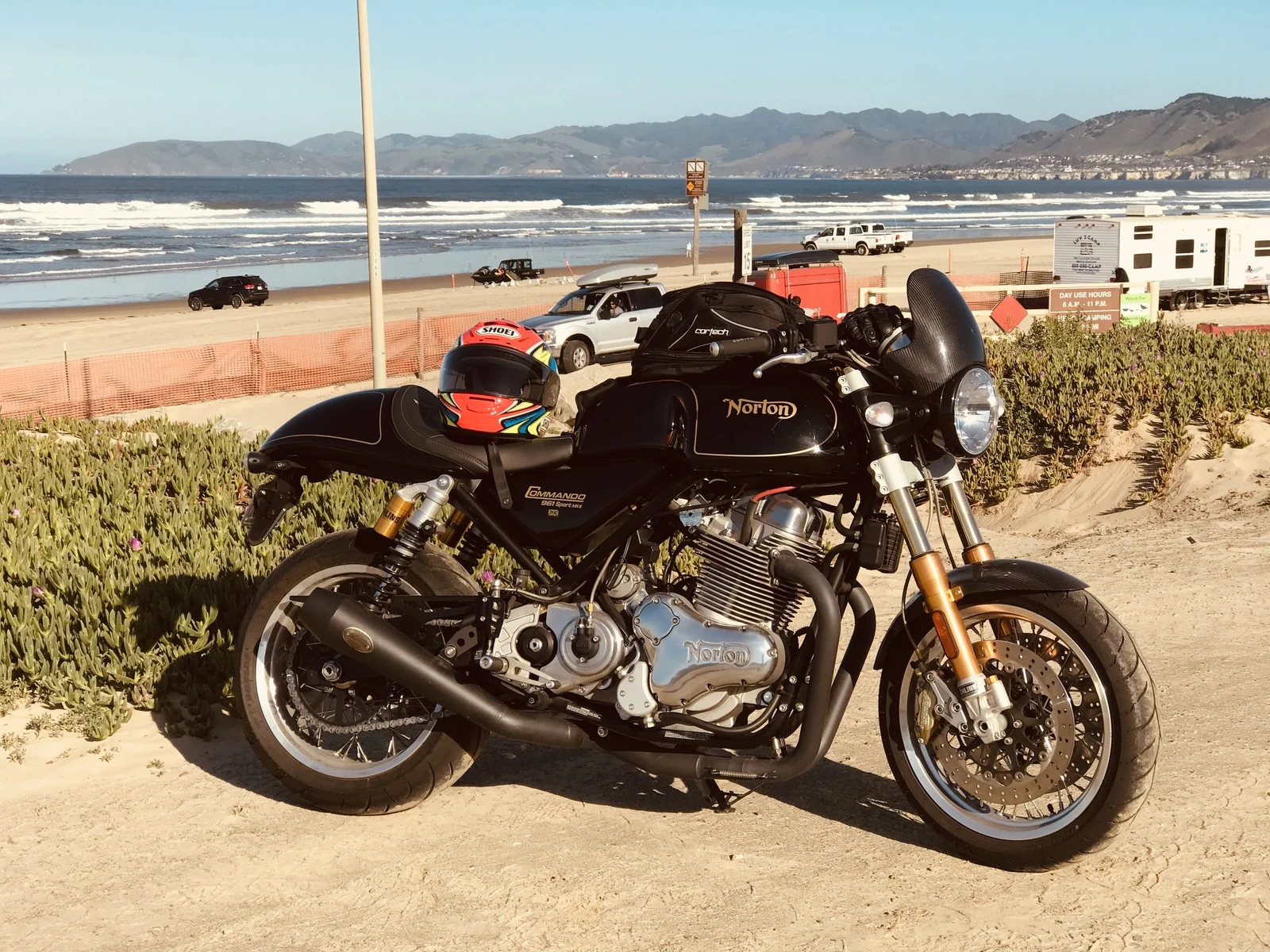 Pictures of your Norton 961