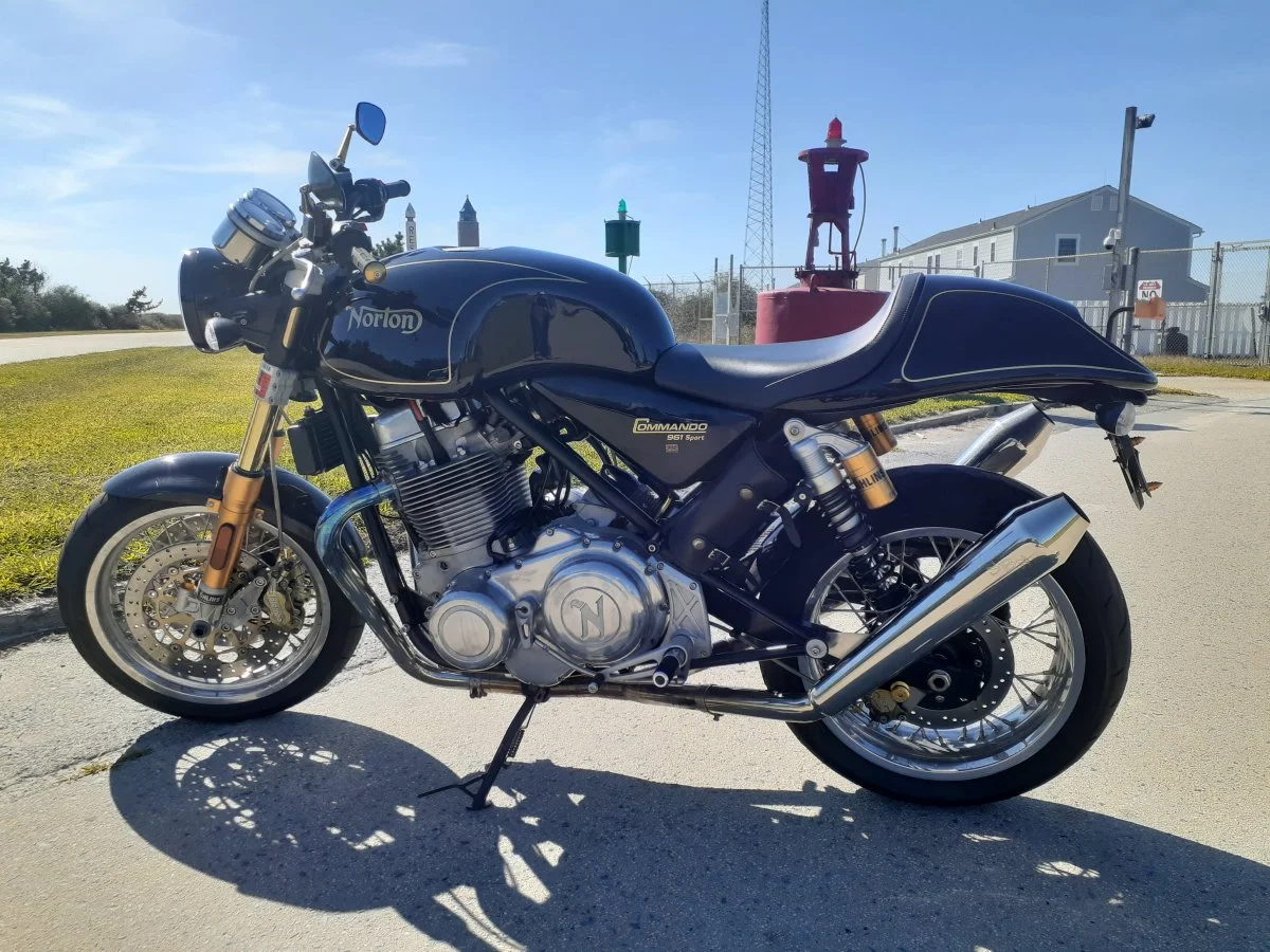 Pictures of your Norton 961