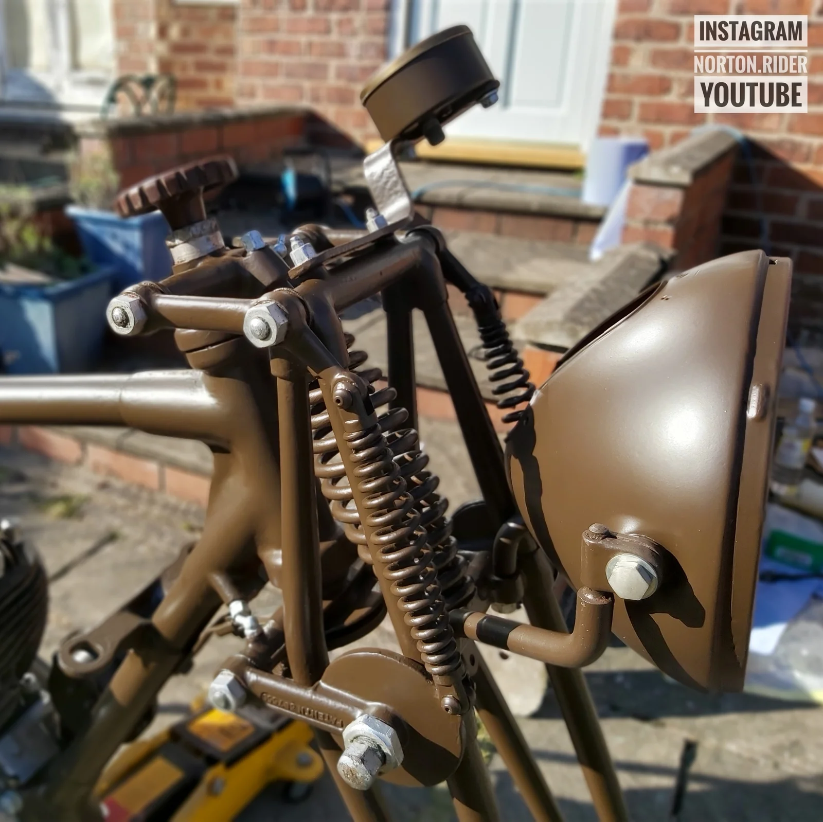 Rescuing my WD WW2 Norton 16H