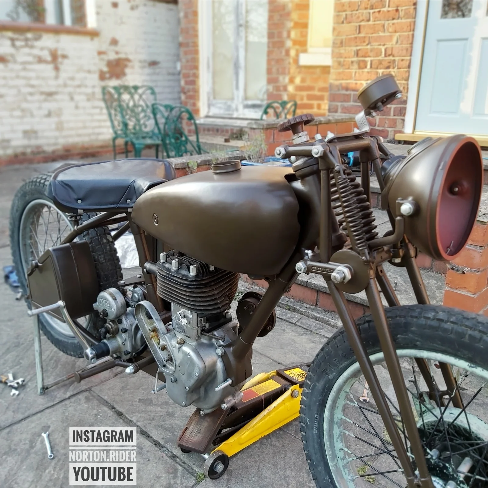 Rescuing my WD WW2 Norton 16H