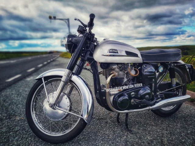 22 year old and my first norton 650 ss :) from england