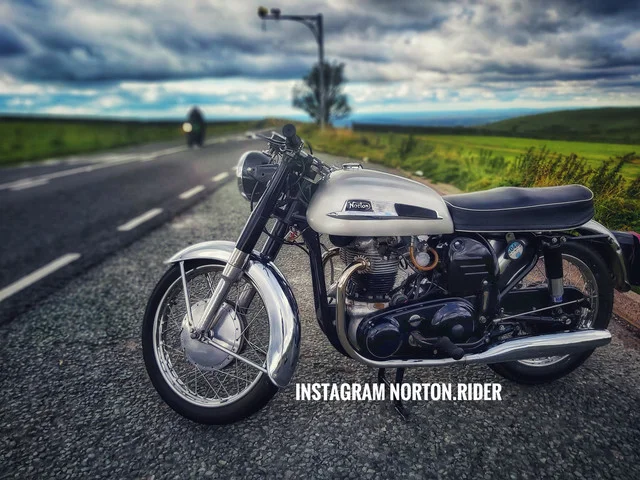 22 year old and my first norton 650 ss :) from england