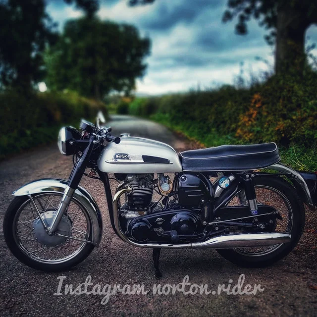 22 year old and my first norton 650 ss :) from england