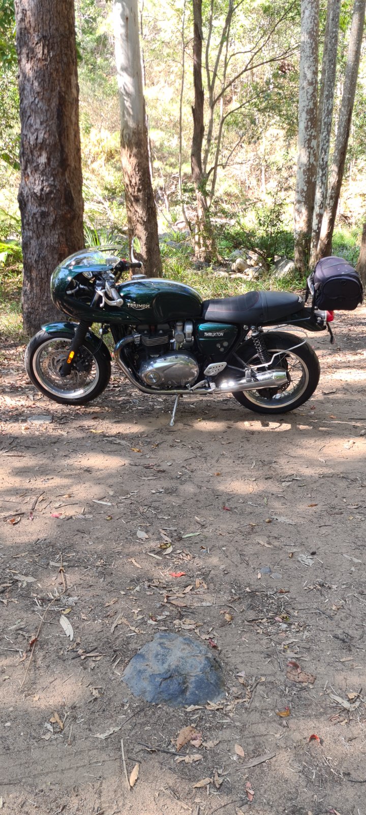 Triumph Thruxton Fairing fitted to Norton 961 - I want one (a lot)!