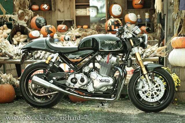 Pictures of your Norton 961