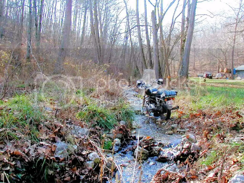 Commando-based frame as vintage dirt bike/trail bike