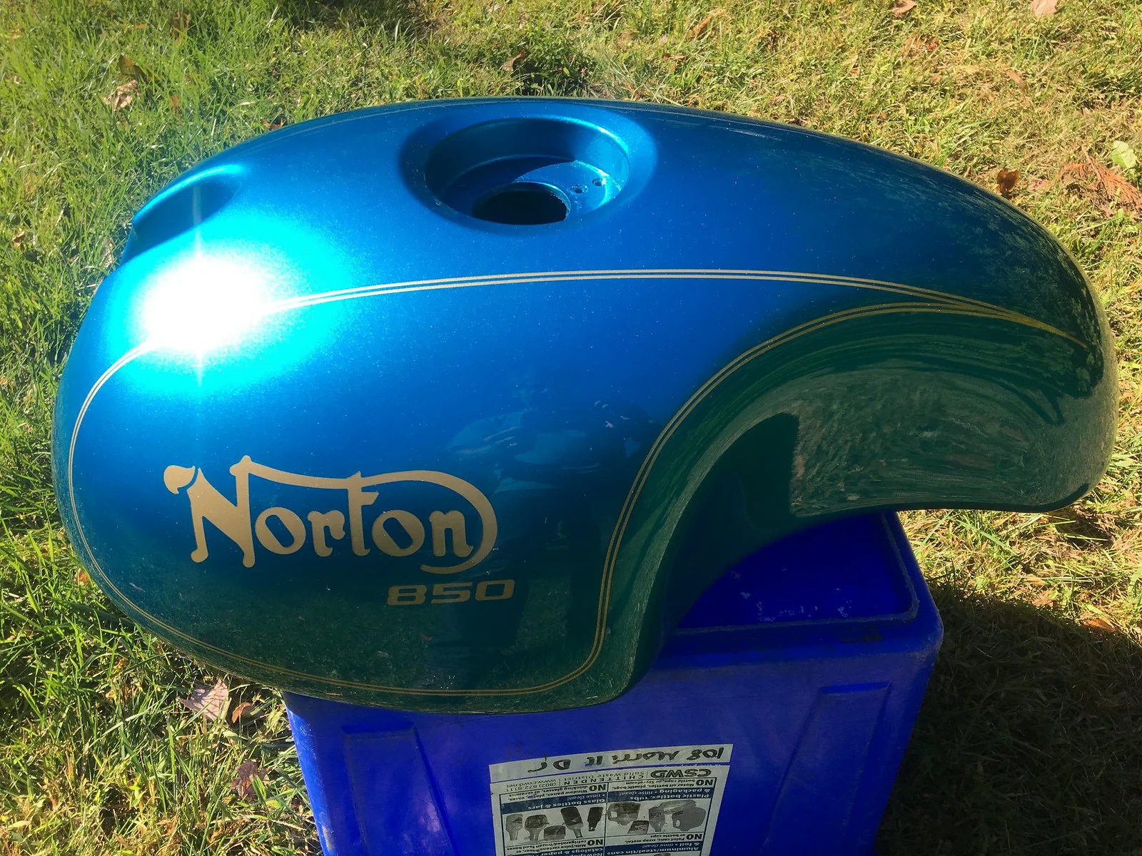 Norton Tank / Paint Quality