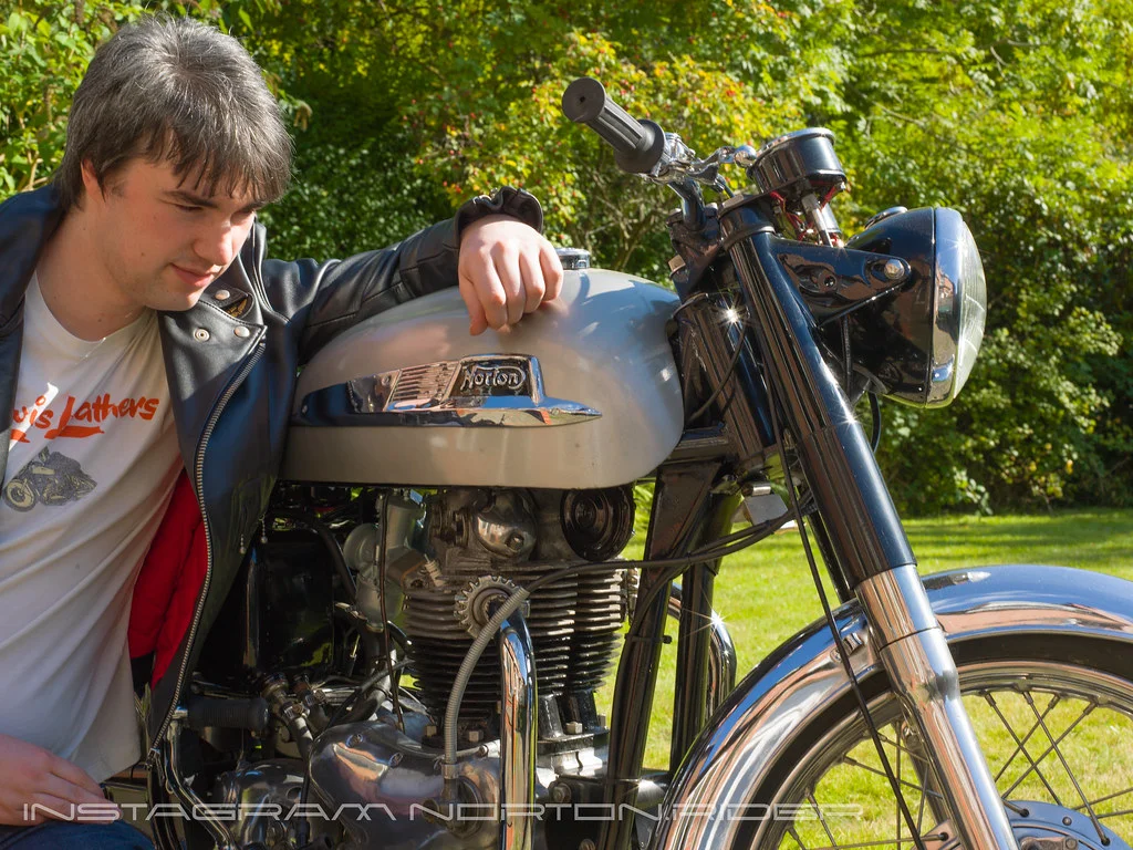 22 year old and my first norton 650 ss :) from england