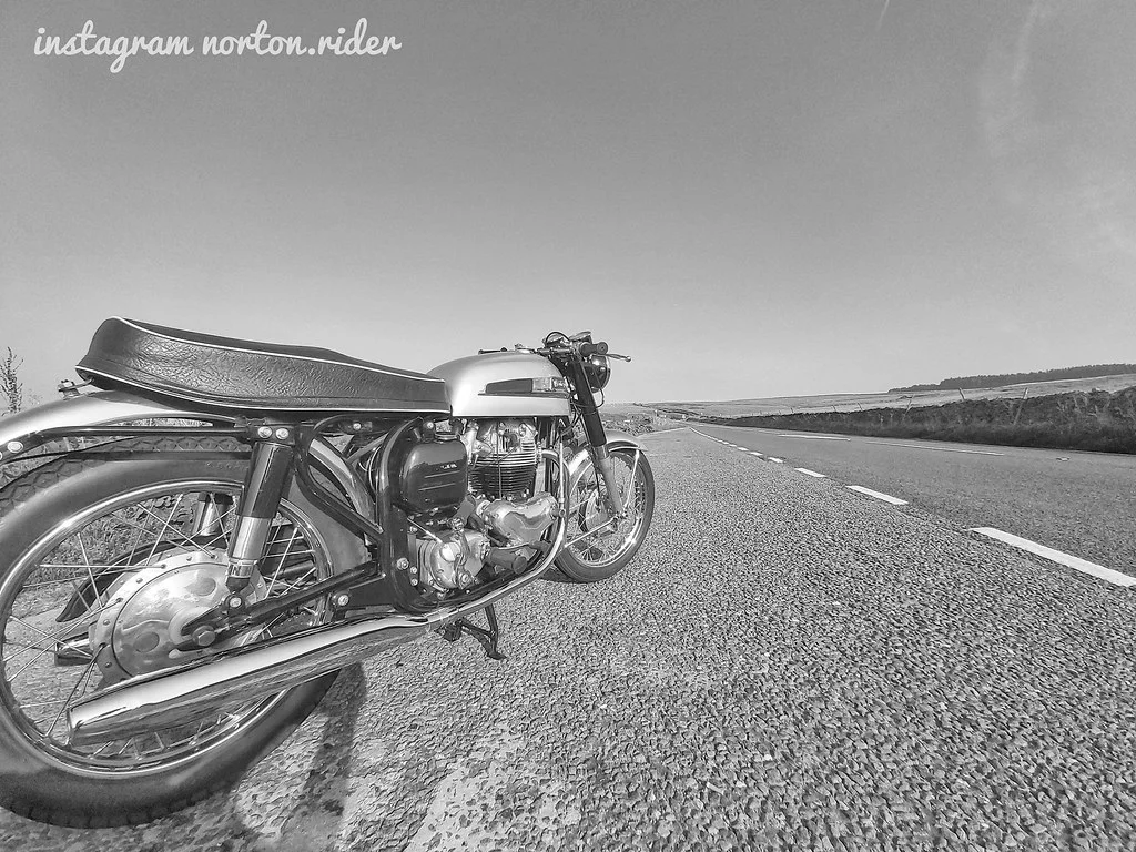 22 year old and my first norton 650 ss :) from england