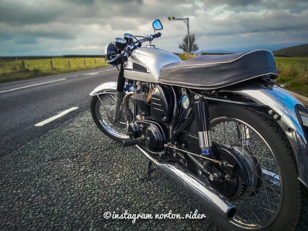 22 year old and my first norton 650 ss :) from england