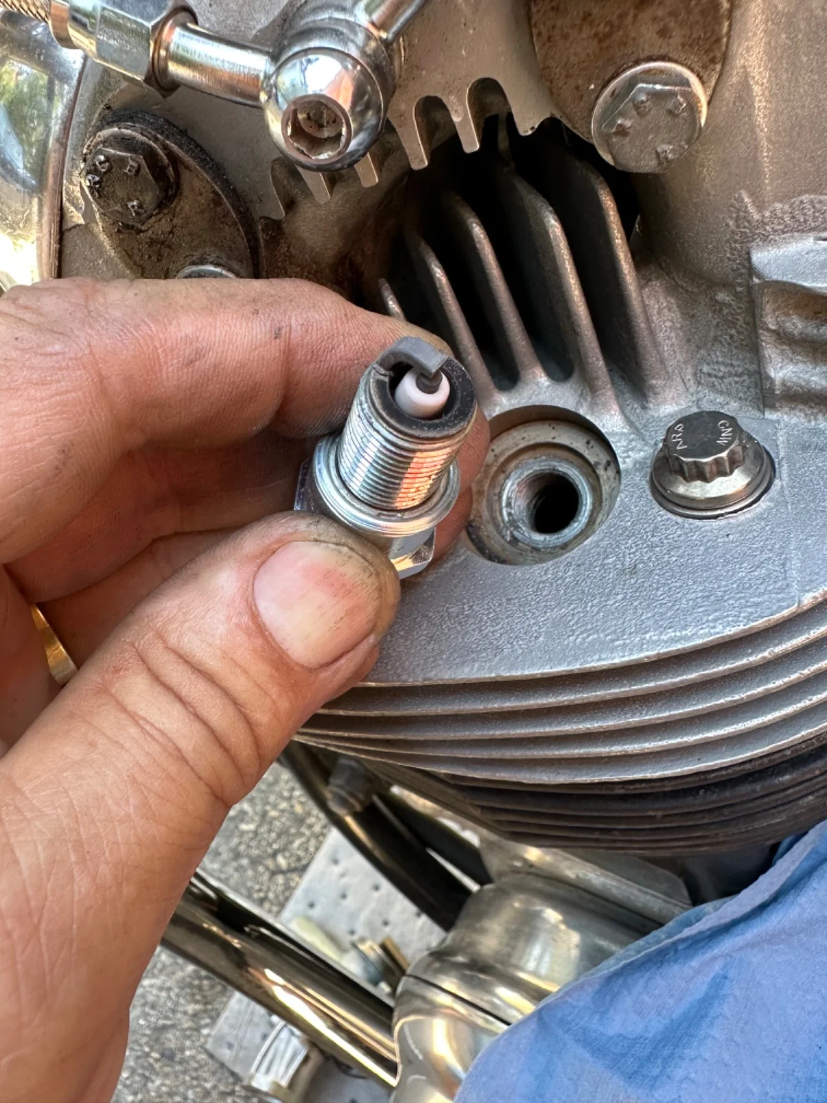 Spark plug reading