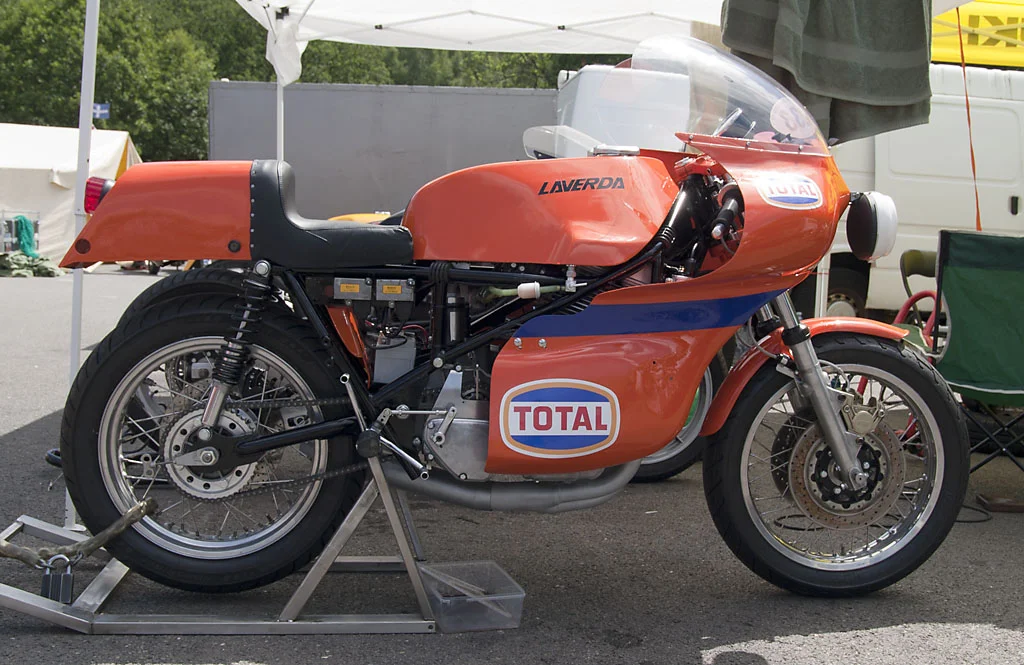 Laverda . Swiftly & with style .