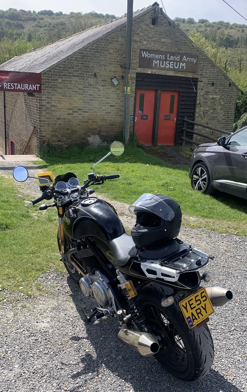 Pictures of your Norton 961