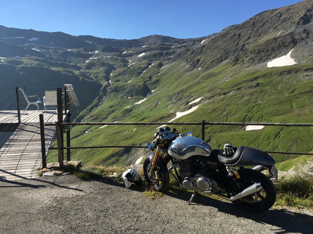 Pictures of your Norton 961