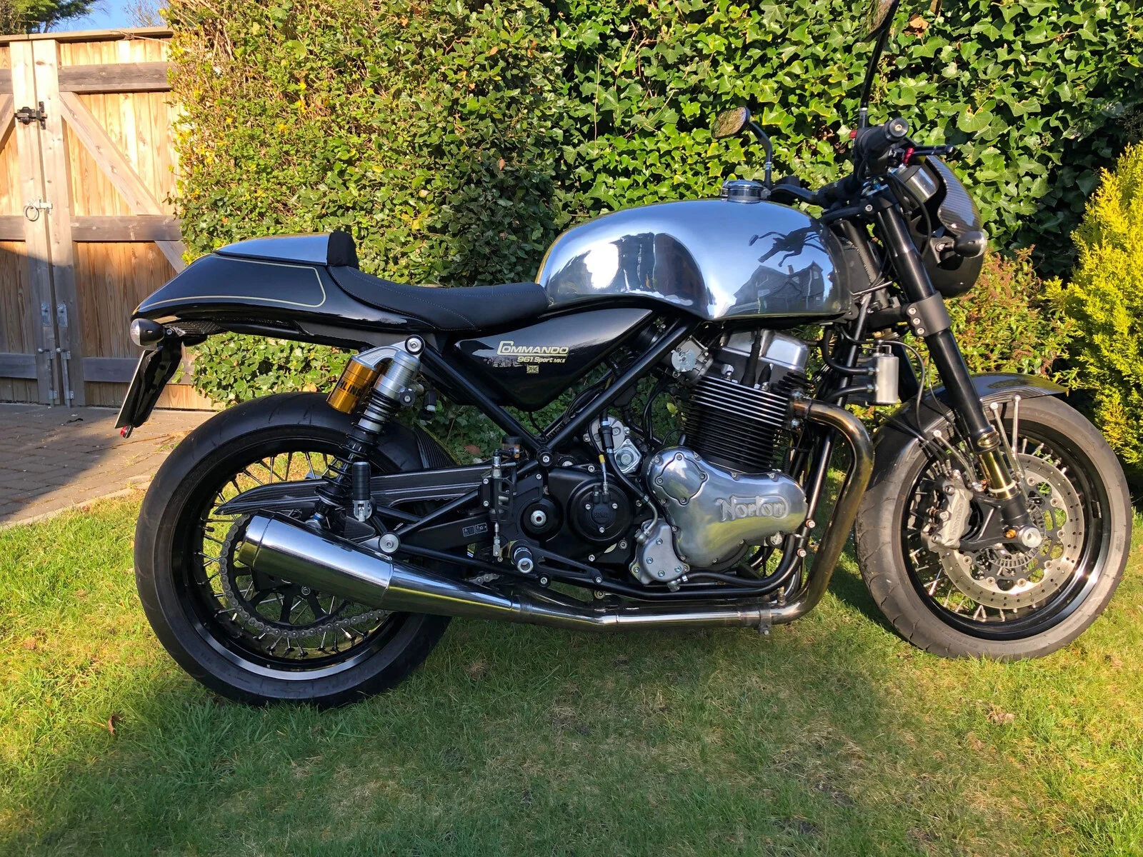 Norton 961 Alloy Tank