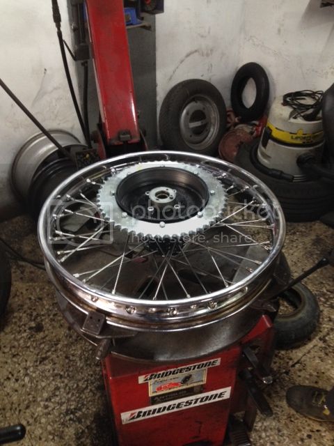 Front drum wheel to respoke