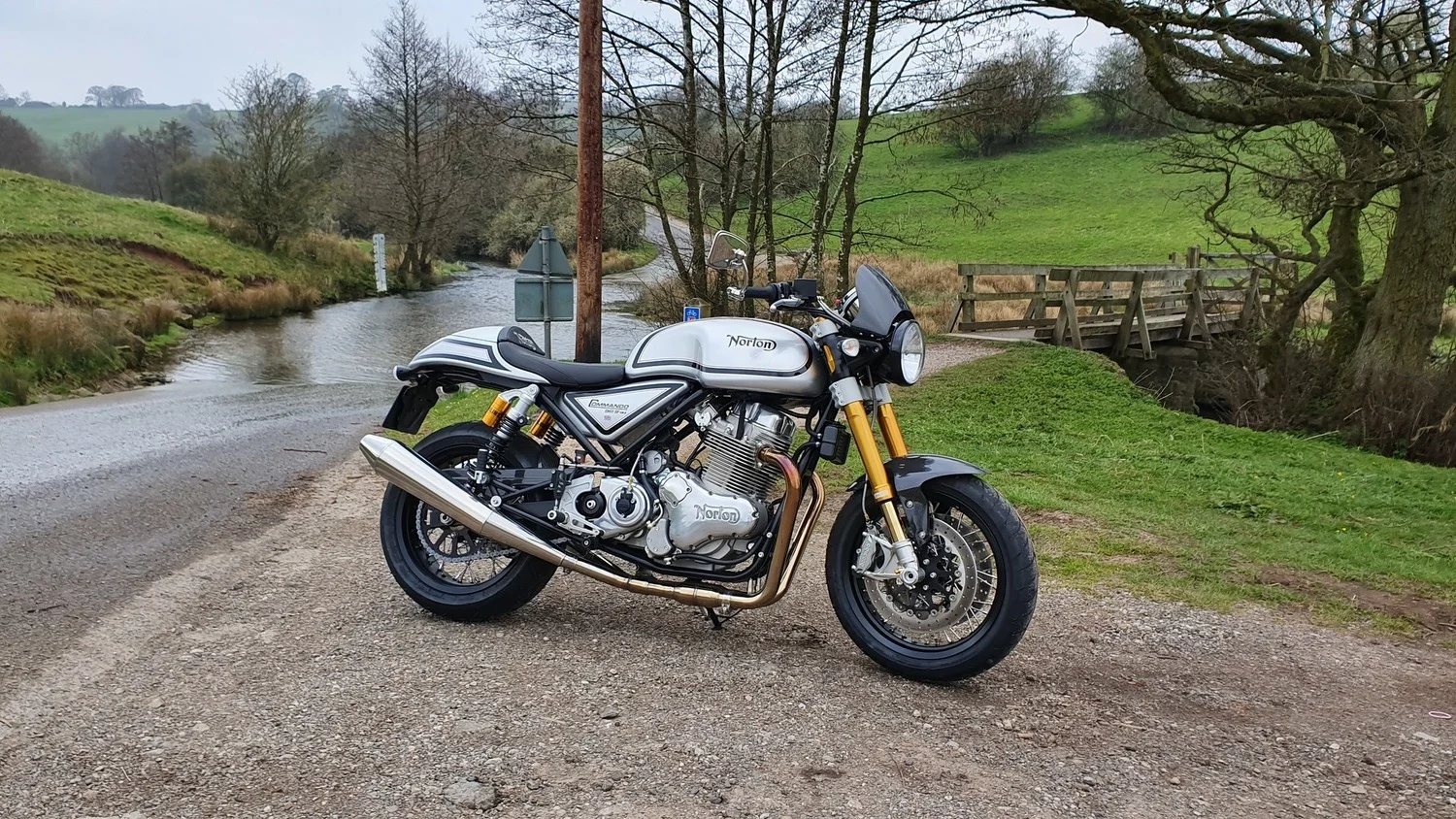 Pictures of your Norton 961