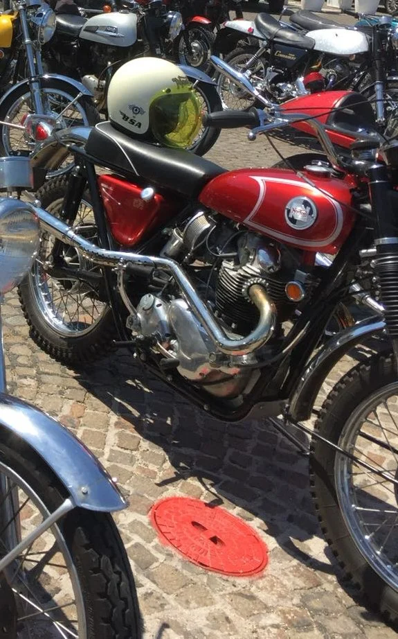 Post Photos of your Norton P11