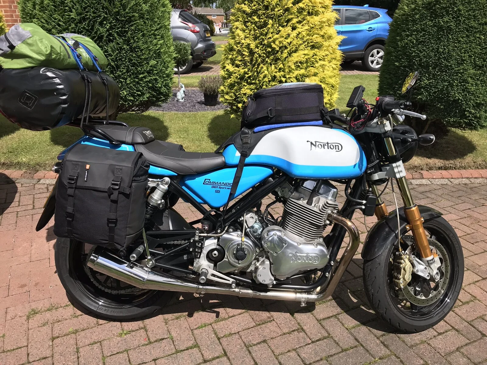 Pictures of your Norton 961