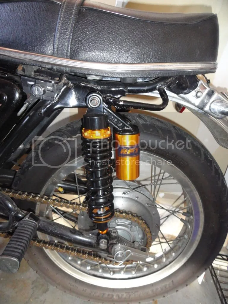 1973  850 Mono shock / showa  forks.