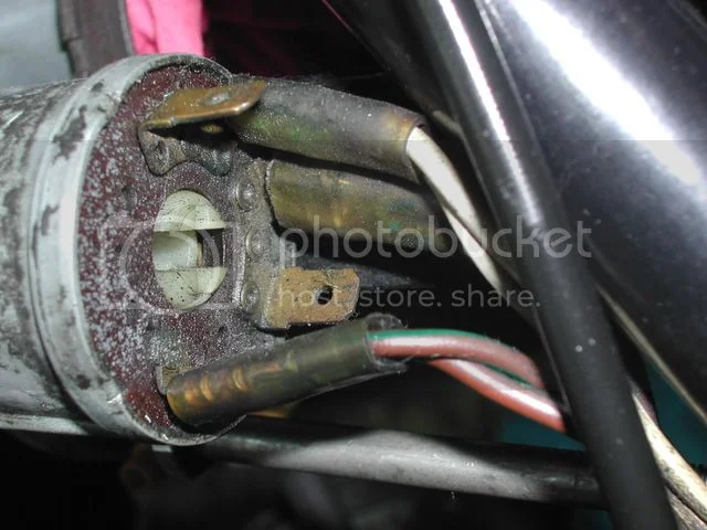 Ignition switch wiring question