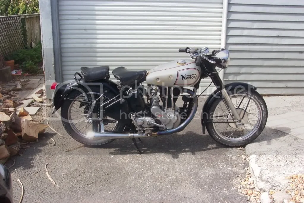 1951 Plunger ES2 Norton