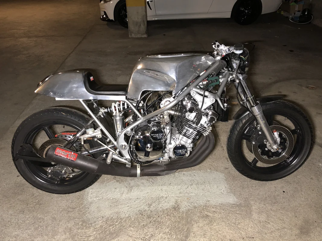 Pictures of your Norton 961