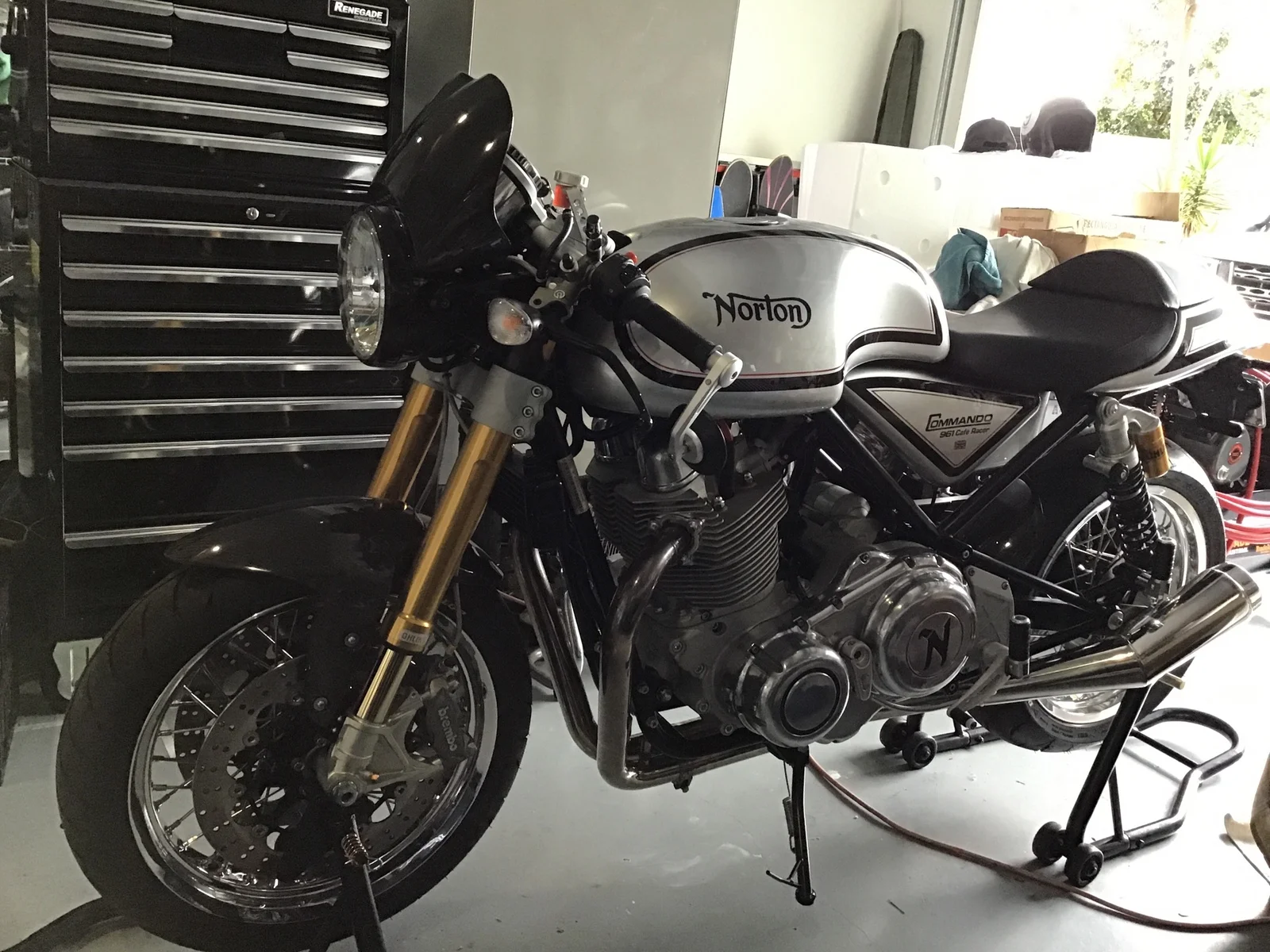 Pictures of your Norton 961