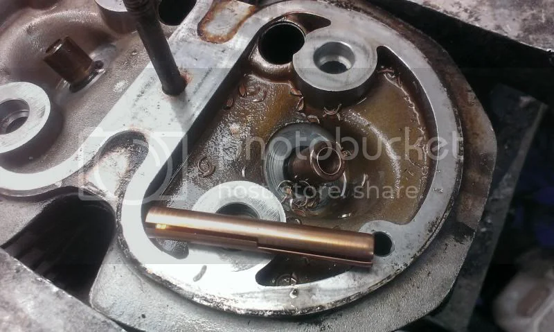 Sealing Valve guide bores