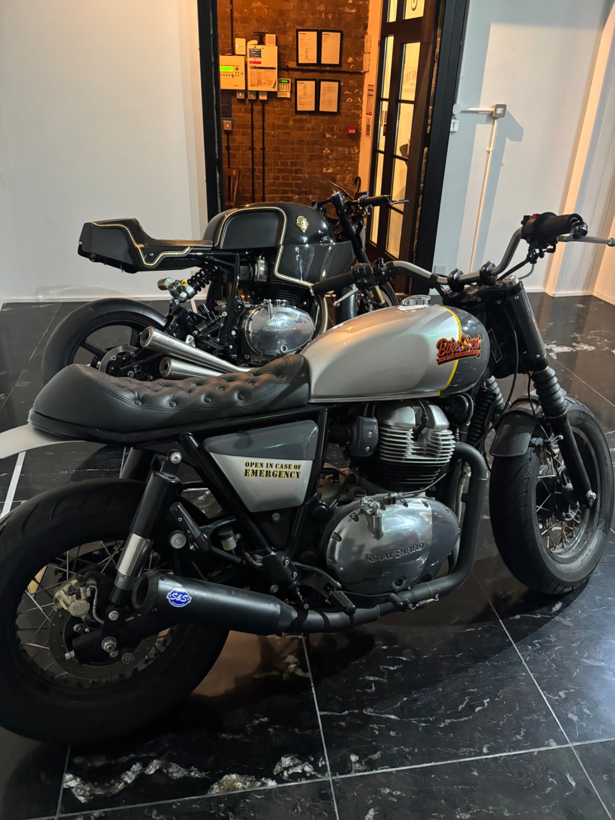 Pictures of your Norton 961