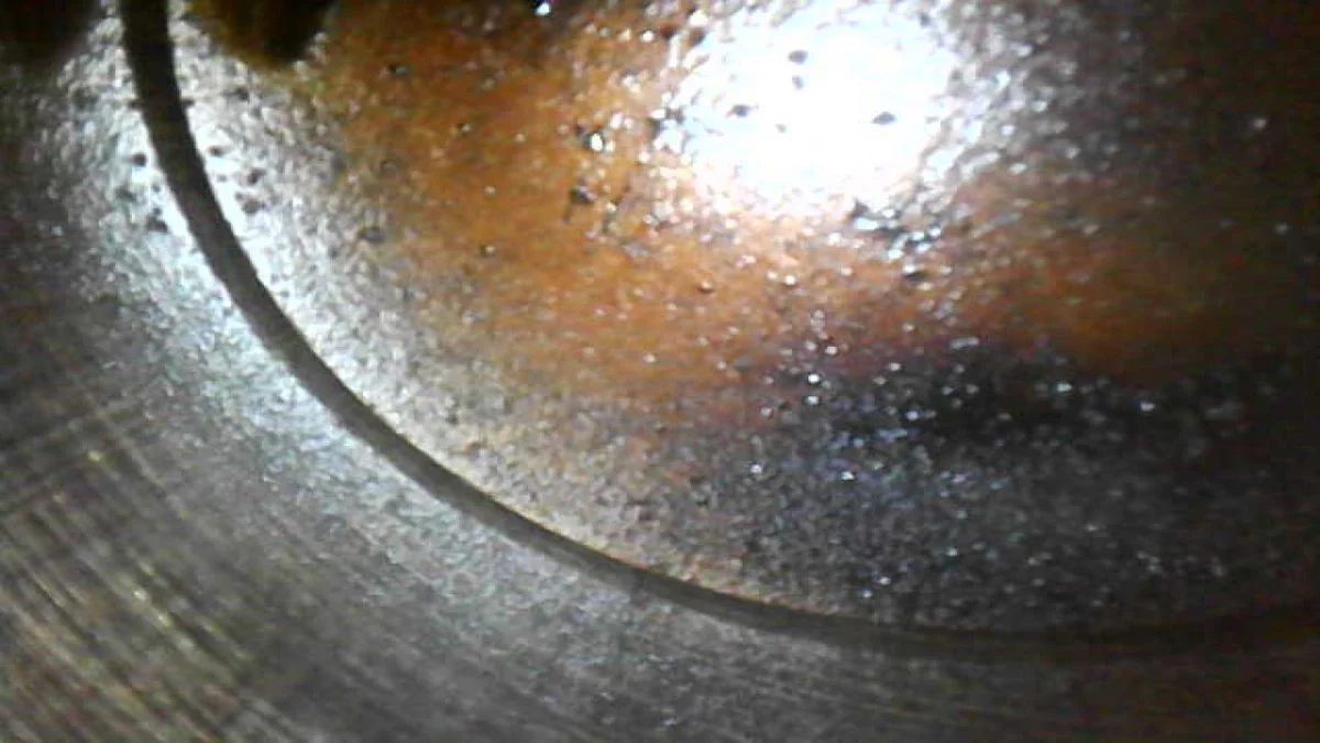 Deposits on Piston Tops