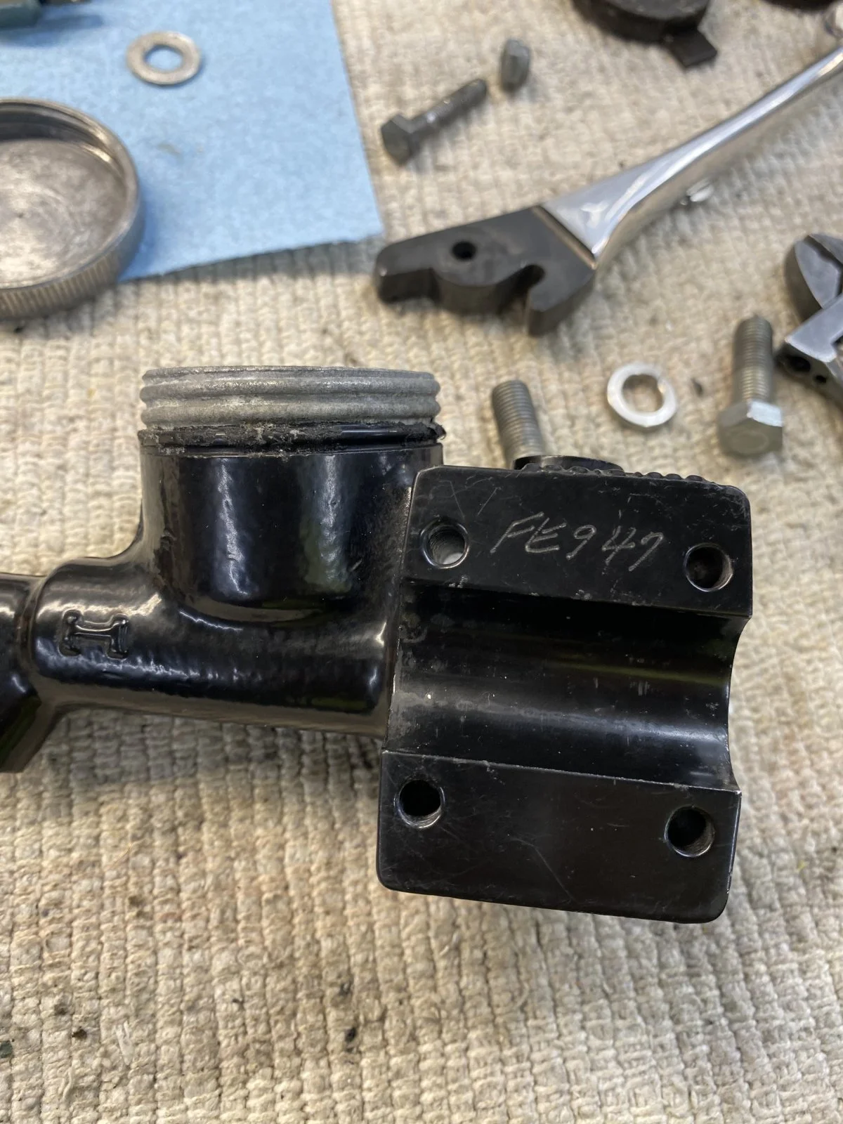 1973 850 Commando front brake M/C question