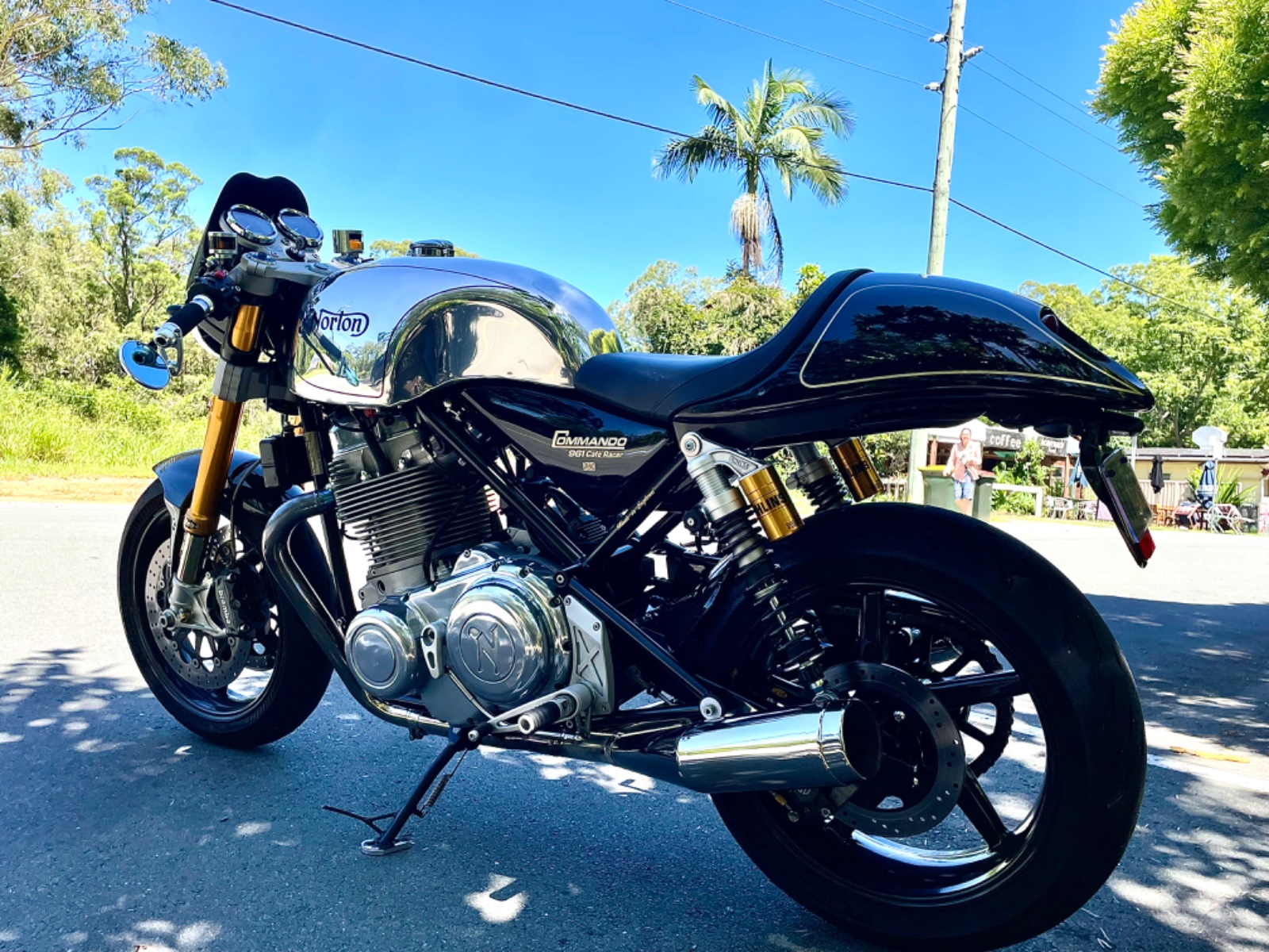 Pictures of your Norton 961