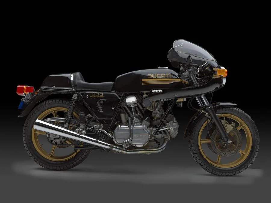 Photographs of beautiful Motorcycles