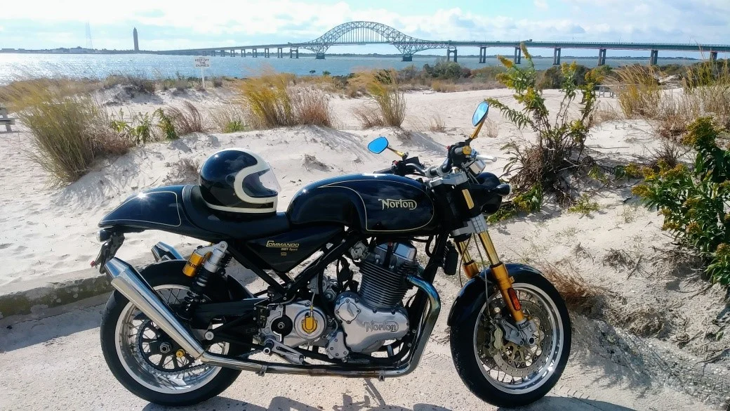 Pictures of your Norton 961