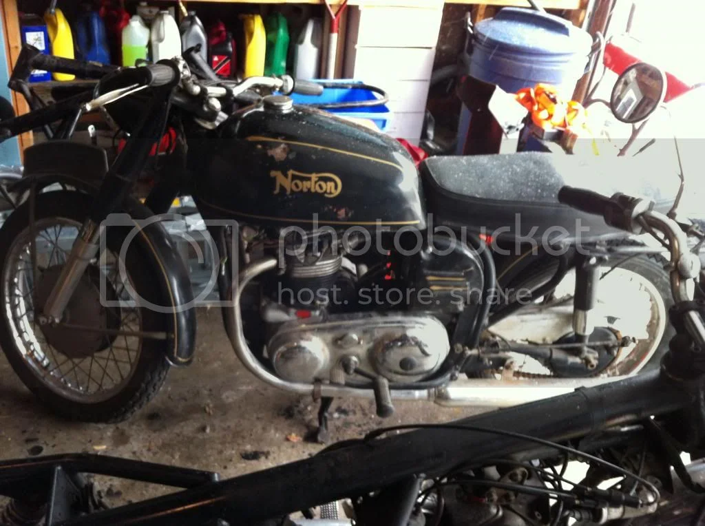 650 Norton mercury?