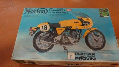 Scale model motorcycle