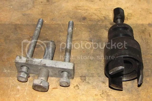 Gear Puller & Other Secial Tools.