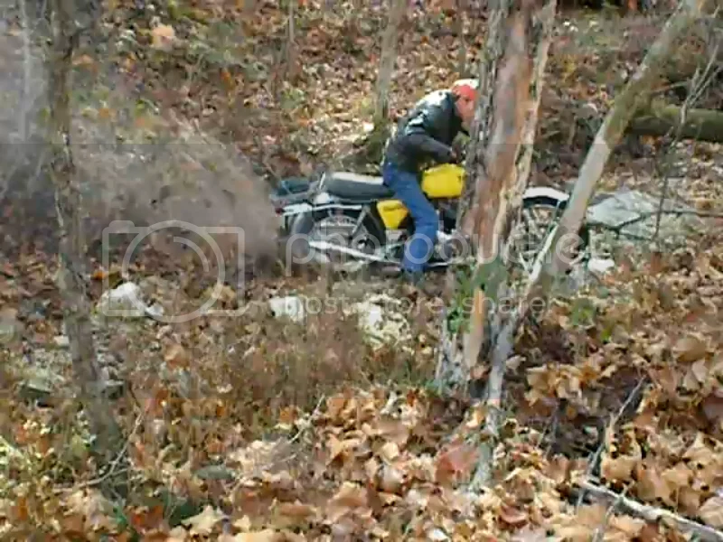 Commando-based frame as vintage dirt bike/trail bike