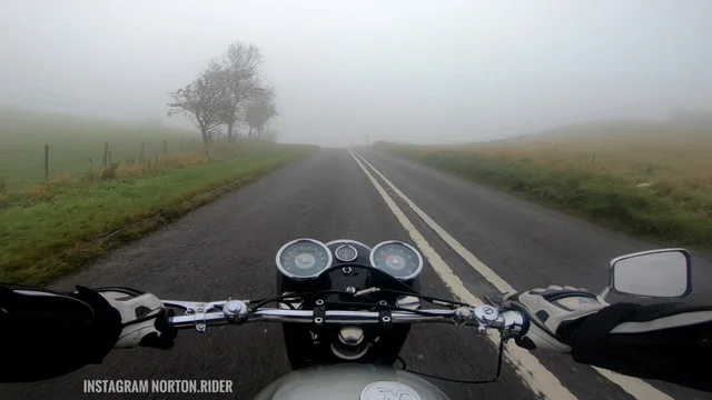 22 year old and my first norton 650 ss :) from england