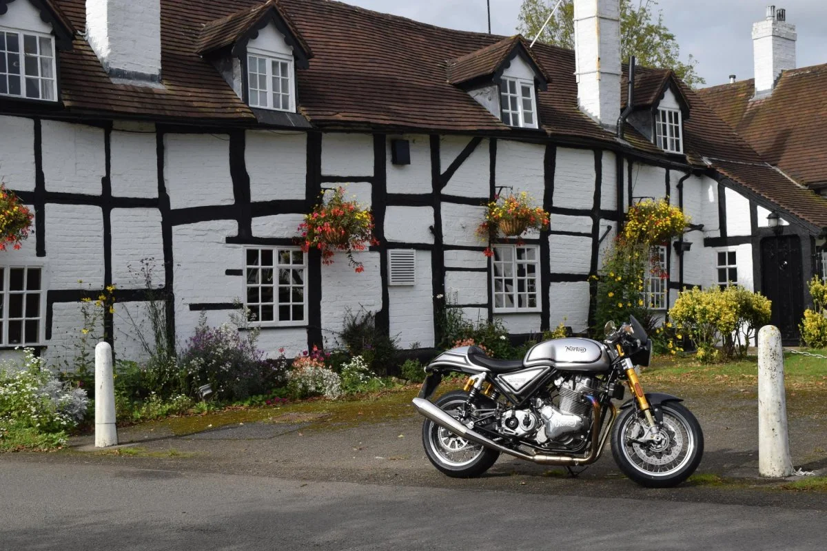 Pictures of your Norton 961