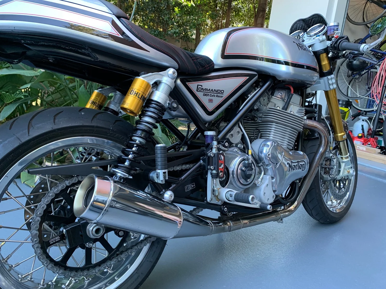 Pictures of your Norton 961