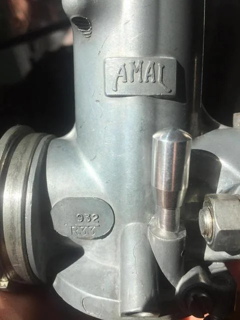 Carb adjusting, idle circuit