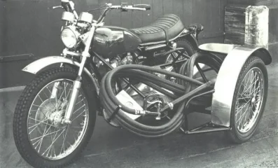 Norton Commando Track Fire Outfit