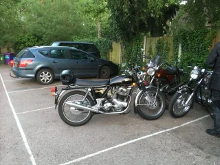 Pictures of your Norton 961